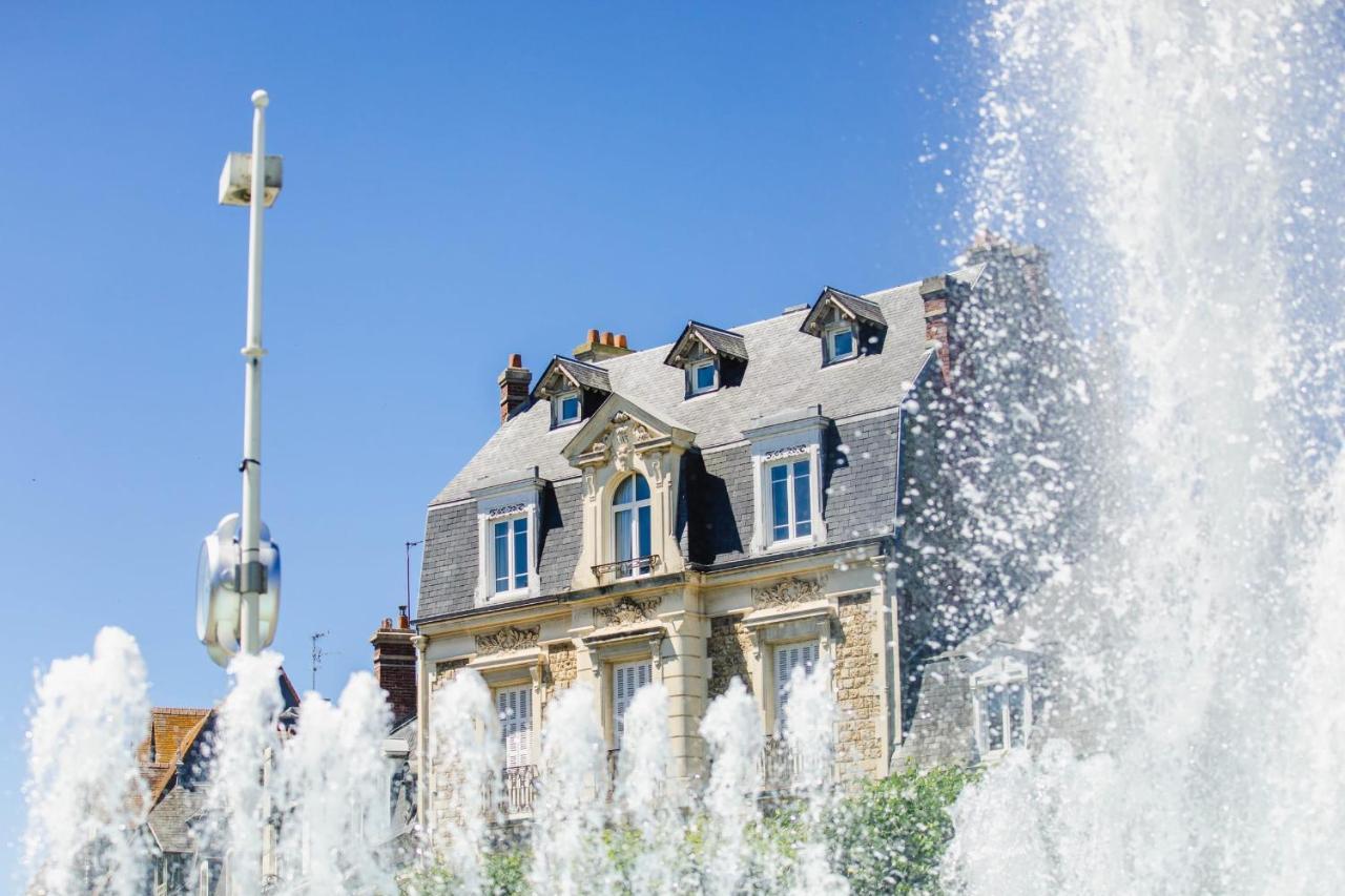 Les Tamaris - Studio With Sea View - Trouville-Sur-Mer Eksteriør billede