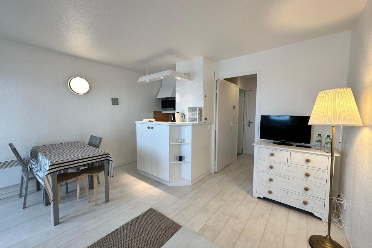 Les Tamaris - Studio With Sea View - Trouville-Sur-Mer Eksteriør billede